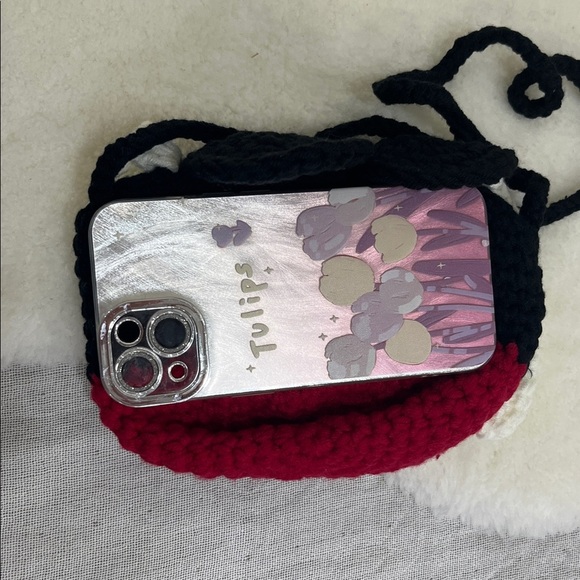 Red and White Crochet Crossbody Bag - Picture 8 of 8